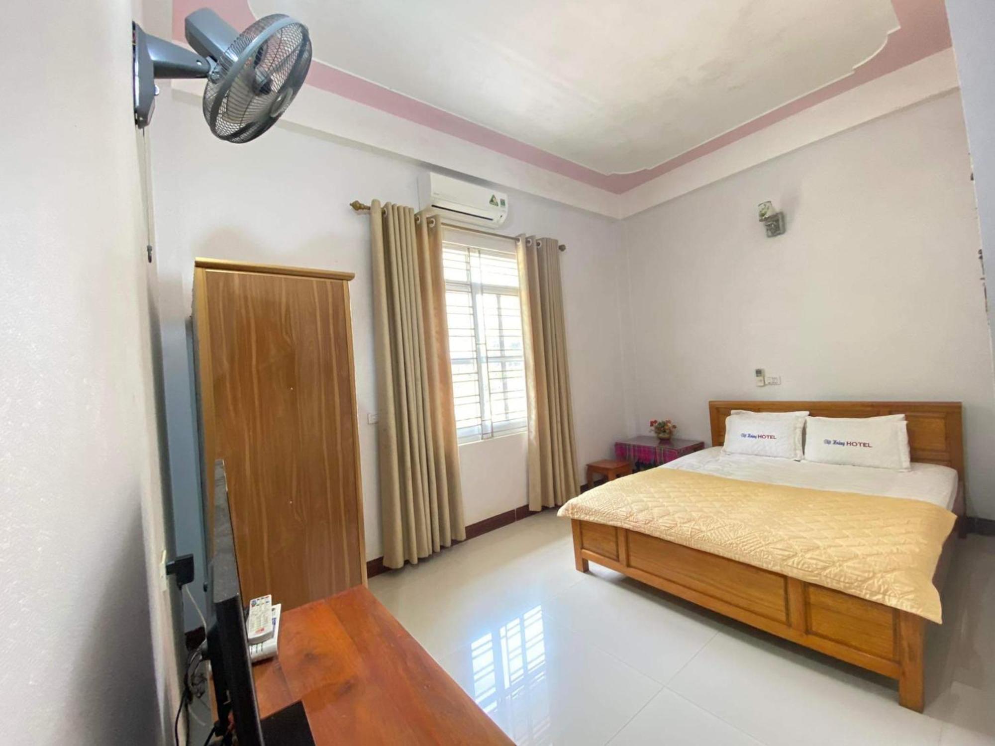 Khach San Viet Hoang - Thi Tran Bao Lac Extérieur photo