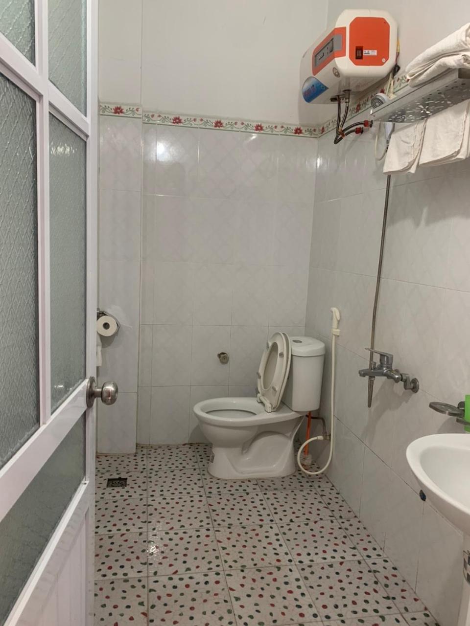Khach San Viet Hoang - Thi Tran Bao Lac Extérieur photo